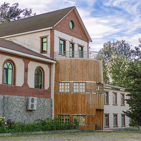Chabiant Guesthouse Chateau Monolit Ikinci Yeniyol Εξωτερικό φωτογραφία