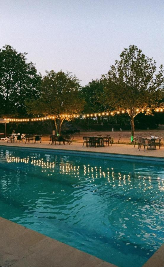Chabiant Guesthouse Chateau Monolit Ikinci Yeniyol Εξωτερικό φωτογραφία