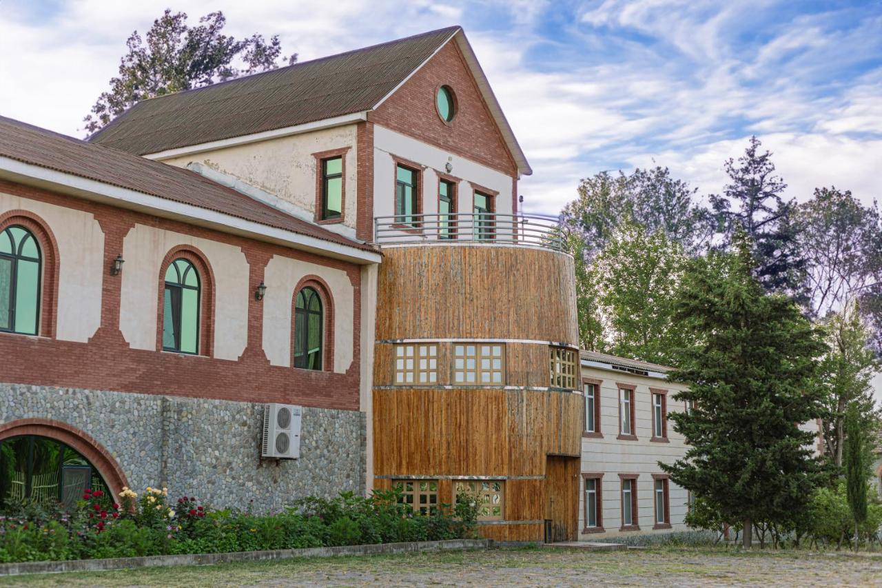 Chabiant Guesthouse Chateau Monolit Ikinci Yeniyol Εξωτερικό φωτογραφία