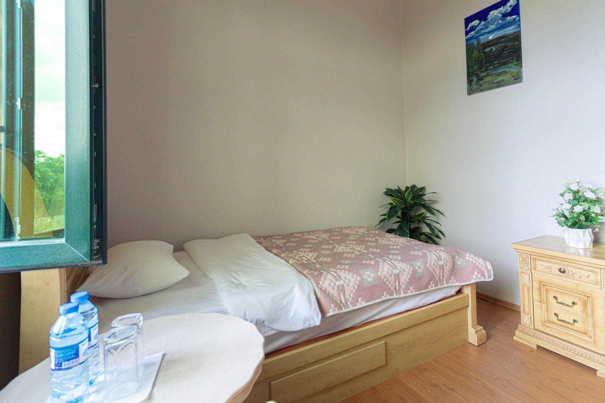 Chabiant Guesthouse Chateau Monolit Ikinci Yeniyol Εξωτερικό φωτογραφία