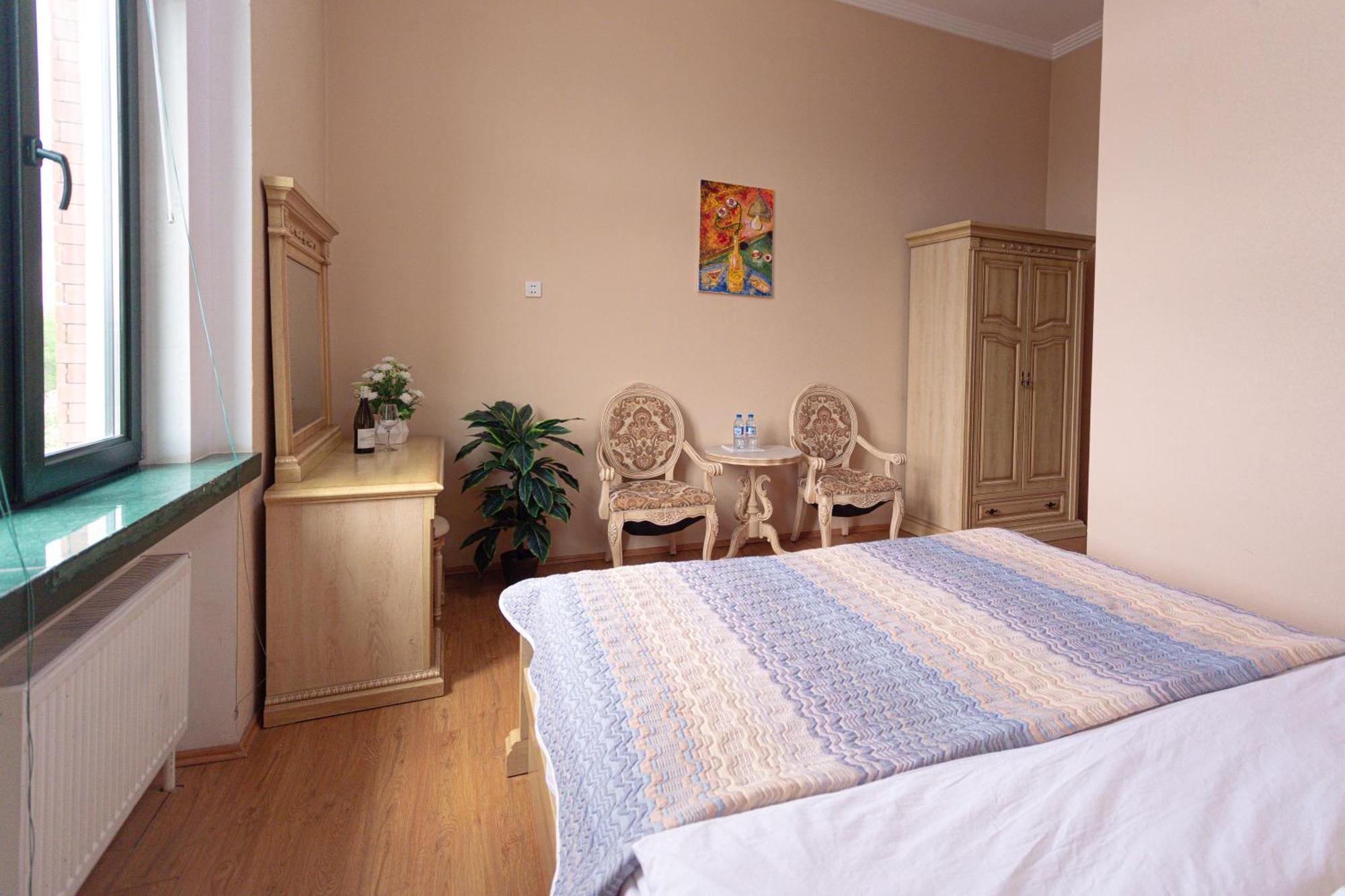 Chabiant Guesthouse Chateau Monolit Ikinci Yeniyol Εξωτερικό φωτογραφία